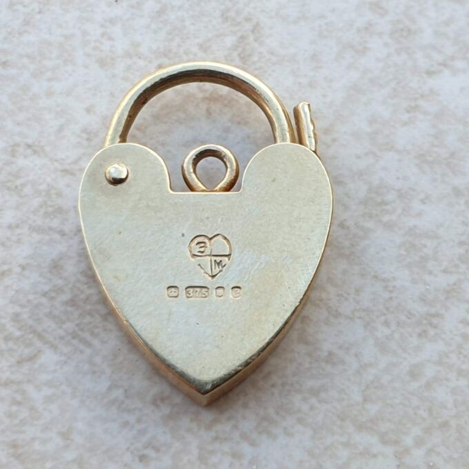 Small Engraved Heart Padlock in 9ct Gold