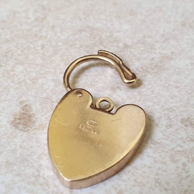 Engraved Heart Padlock in 9ct Gold