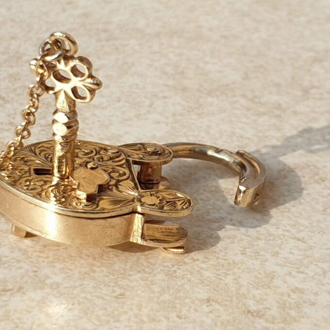 Ornate Heavy Padlock with Key in 9ct Gold