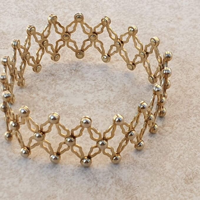 Expanding Ring in 9ct Gold, fits almost anyone!