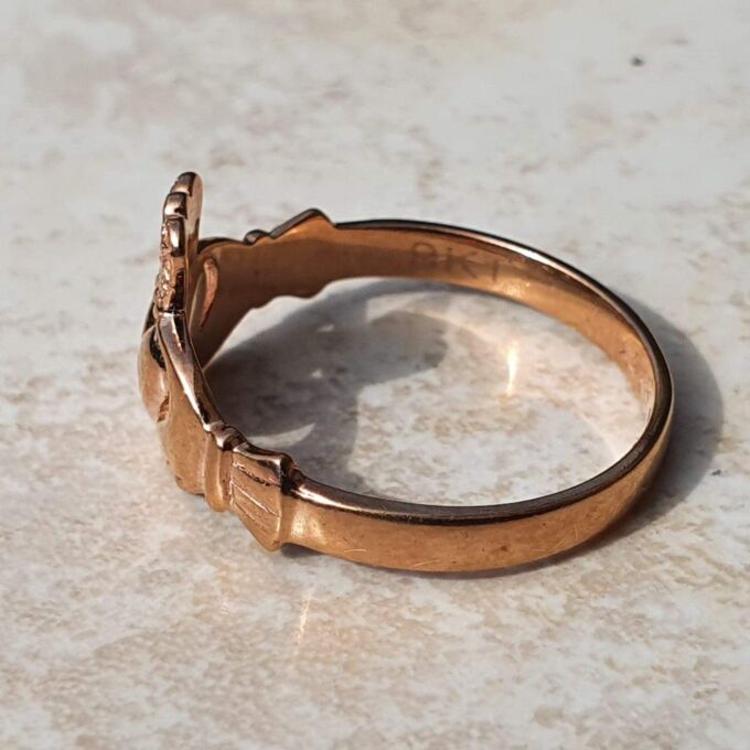 Simple Claddagh Ring in 9ct Rose Gold, a UK L 1/2 or a US 6 1/4