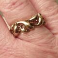 Dolphin Band Ring in 9ct Gold, a UK N 1/2 or a US 7 1/4