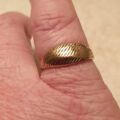 Textured Graduating Signet Ring in 9ct Gold, a UK I 1/2 or a US 4 3/4
