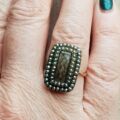 Antique Mourning Ring with Hair in 9ct Gold, a UK K 1/2 or a US 5 3/4.