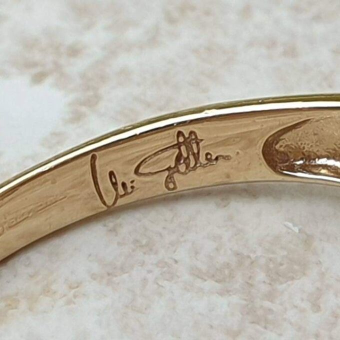 Rock Crystal Ankh Ring in 9ct Gold, a UK Q 1/2 or a US 8 3/4