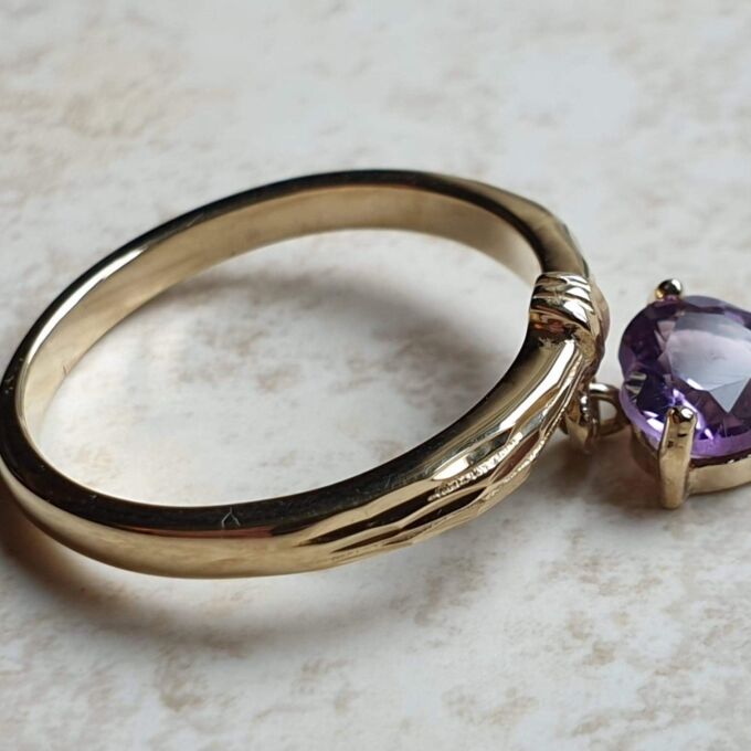 Amethyst Dangling Charm Ring in 9ct Gold,  a UK K 1/2 or a US 5 1/2.