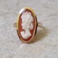 Elongated Cameo Ring in 14ct Gold.