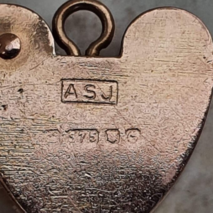 Small Engraved Working Heart Padlock in 9ct Rose Gold