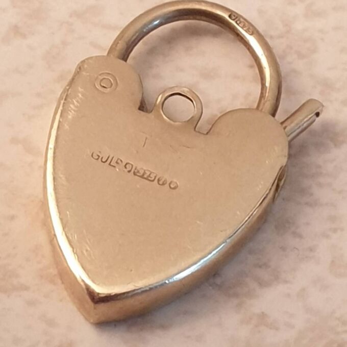 Engraved Heart Padlock in 9ct Gold