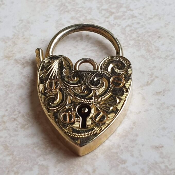 Engraved Heart Padlock in 9ct Gold