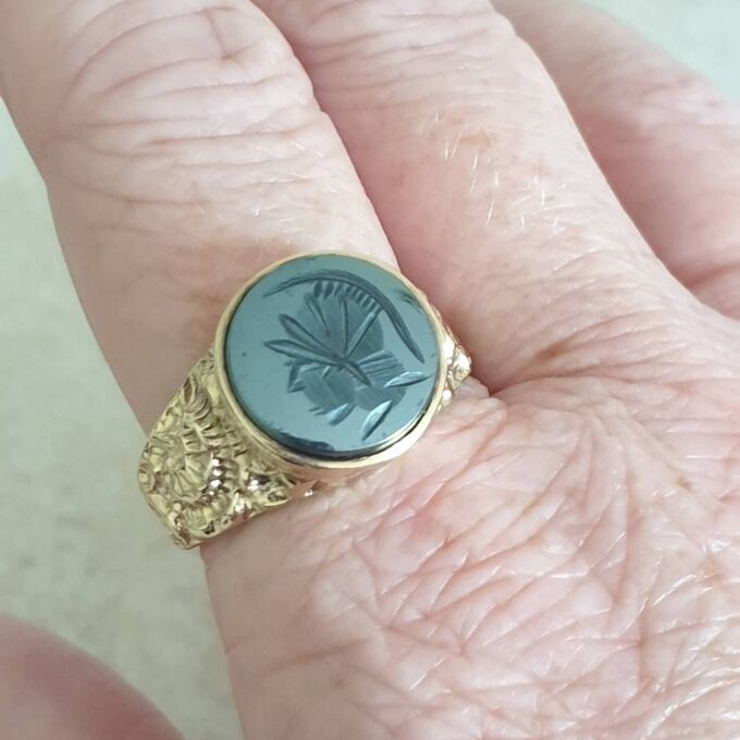 Hematite Intaglio Centurion Signet Ring in 9ct Gold.