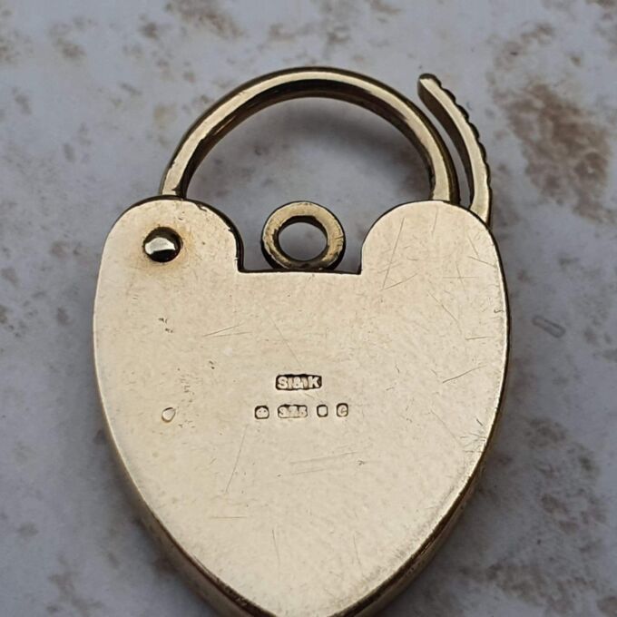 Engraved Heart Padlock in 9ct Yellow Gold