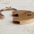 Large Simple Heart Padlock in 9ct Gold