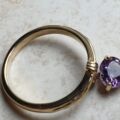 Amethyst Dangling Charm Ring in 9ct Gold,  a UK K 1/2 or a US 5 1/2.