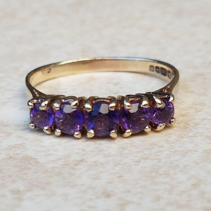 Vibrant Amethyst Stackable Ring in 9ct Gold, a UK O or a US 7 1/2.