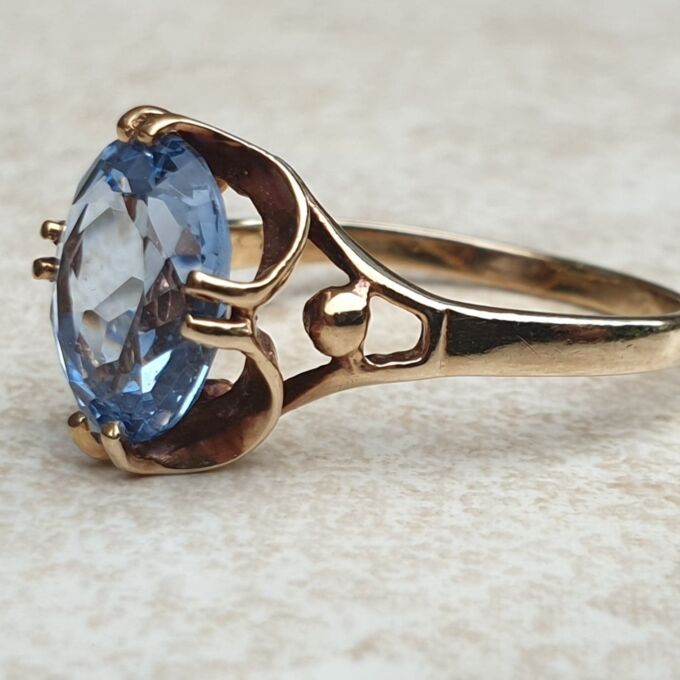 Synthetic Spinel Solitaire Ring in 9ct gold,  a UK L 1/2-M or a US 6 1/2.