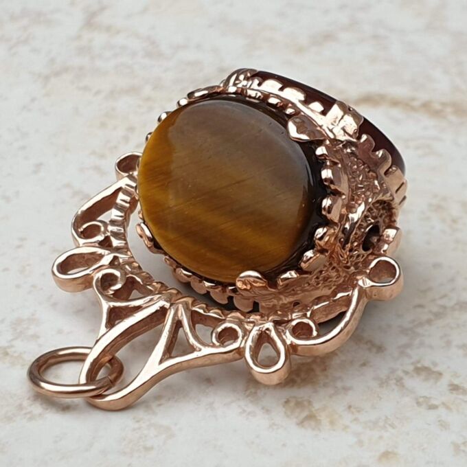 Three Stone Spinner Fob Pendant in 9ct Gold