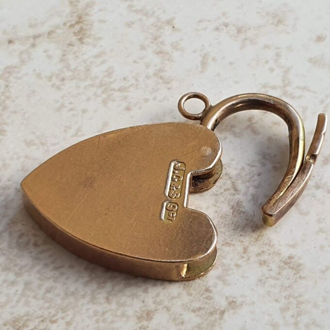 Plain Padlock in 9ct Rose Gold