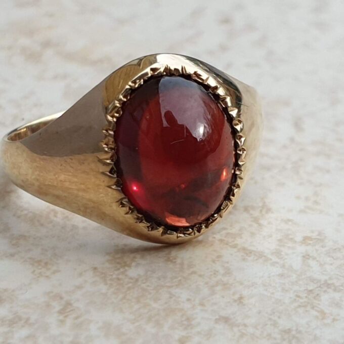 Garnet Cabochon Signet Ring in 9ct Gold,  a UK J 1/2 or a US 5 1/2.
