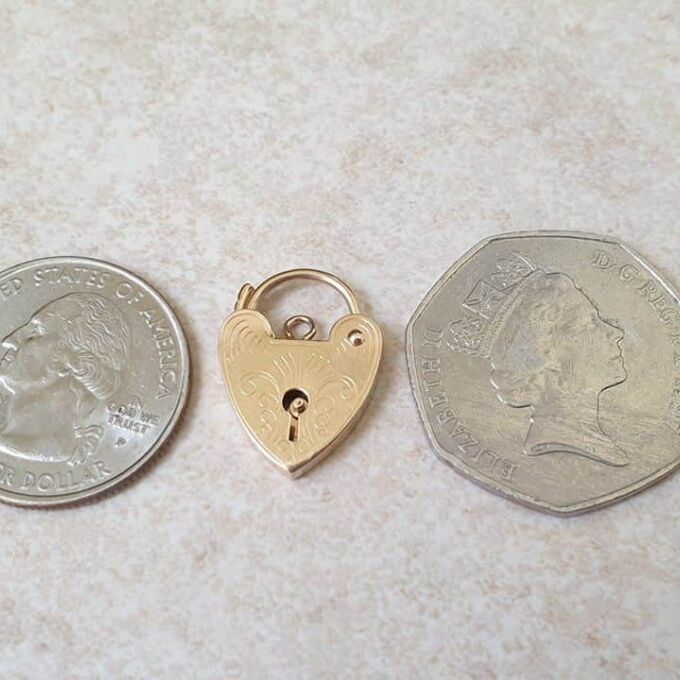 Front Engraved Fully Working Heart Padlock in 9ct Gold