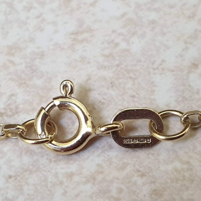 Oval Belcher or Rolo Chain in 9ct Gold, 17.5 inches.
