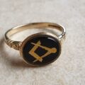 Masonic Ring in Onyx and 9ct Gold, a UK M 1/2 or a US 6 3/4