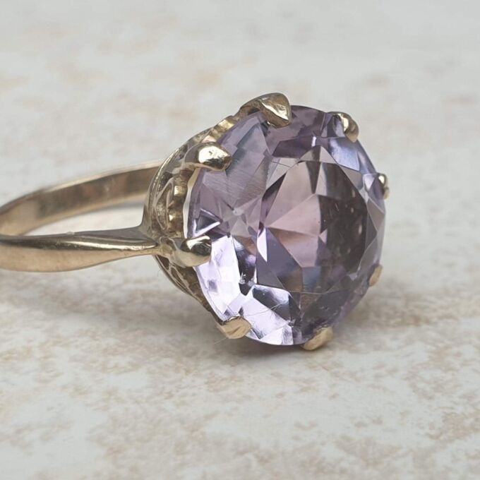 Amethyst Solitaire Ring in 9ct Gold,  a UK M or a US 6 1/2.