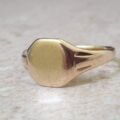 Simple Octagonal Signet Ring in 9ct Gold.