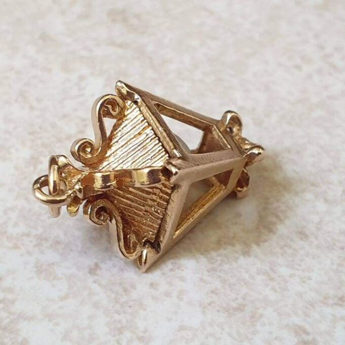 Lantern Pendant with Pearl in 9ct Gold
