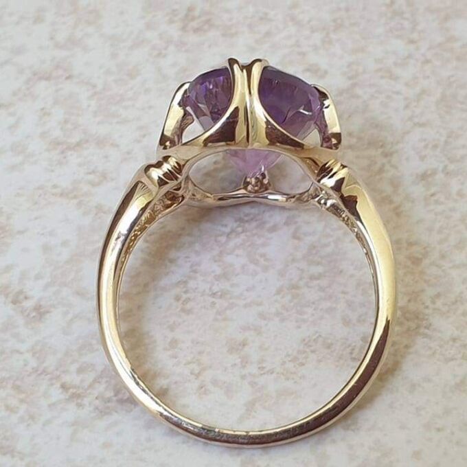 Reserved – Oval Amethyst Solitaire Ring in 9ct Gold.