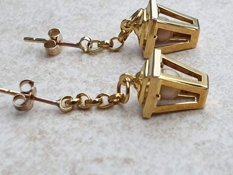 Lantern Earring in 9ct Gold