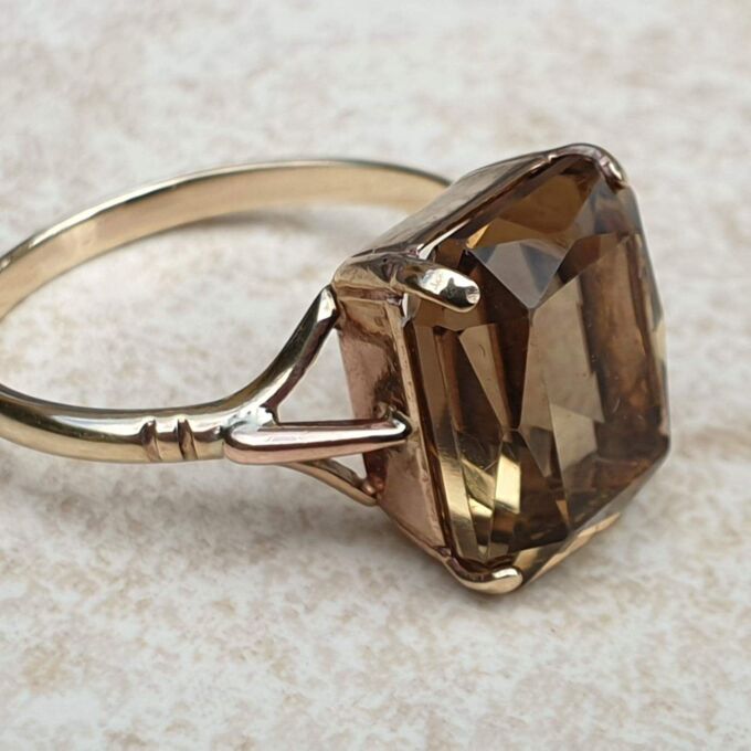 Smoky Quartz Solitaire Ring in 9ct Gold,  a UK N 1/2or a US 7.