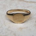 Simple Squared Signet Ring in 9ct Gold, a UK O or a US 7 1/2