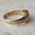 Textured Graduating Signet Ring in 9ct Gold, a UK I 1/2 or a US 4 3/4