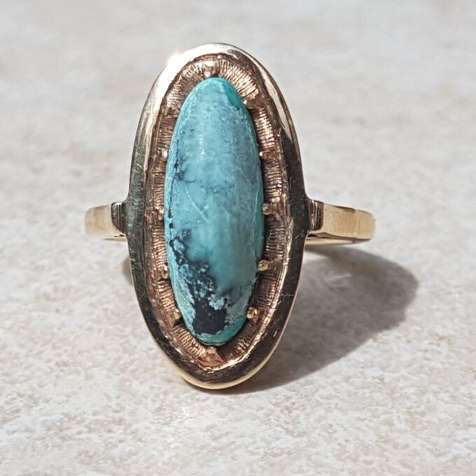 Quirky Vintage Turquoise Navette Ring in 9ct Gold, a UK J 1/2 or a US 5 1/4.
