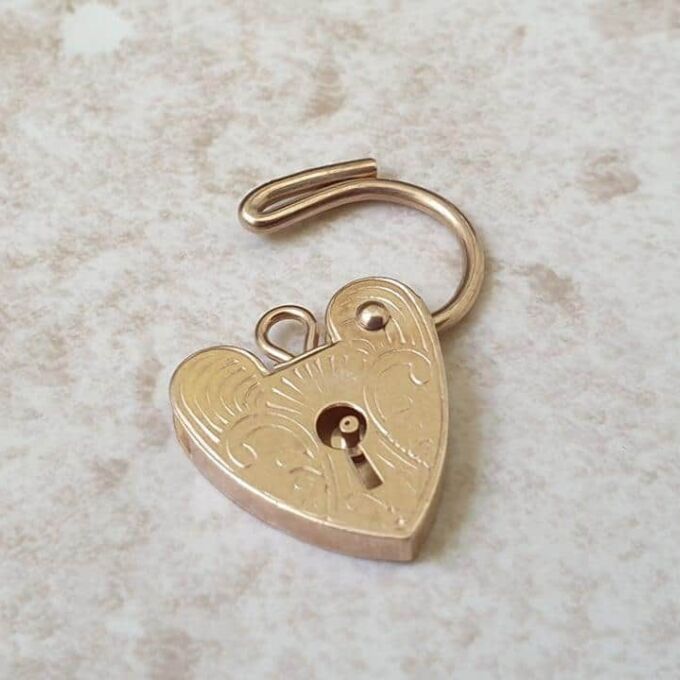 Small Front Engraved Fully Working Padlock in 9ct gold