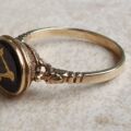 Masonic Ring in Onyx and 9ct Gold, a UK M 1/2 or a US 6 3/4