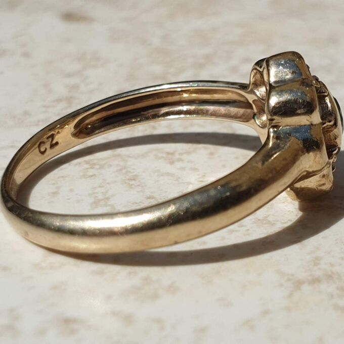 Topaz and Paste Daisy Cluster Ring in 9ct Gold,  a UK N or a US 7.