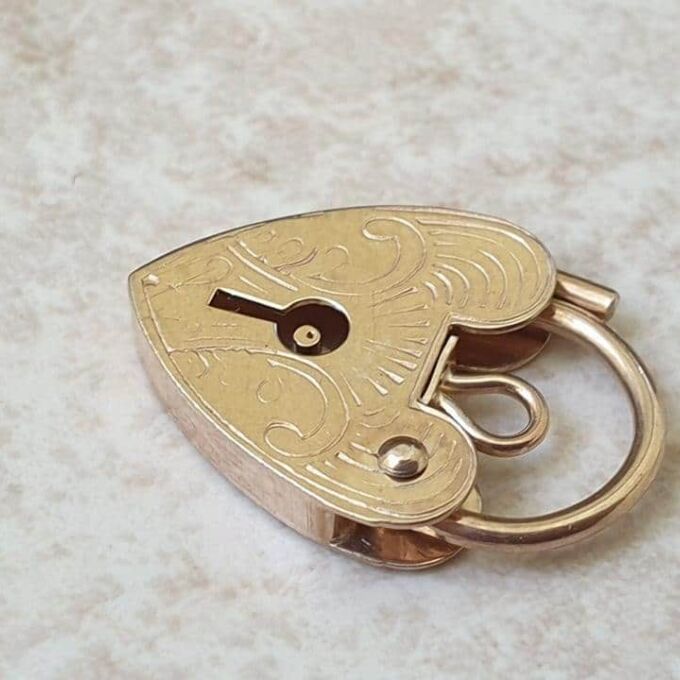 Small Front Engraved Fully Working Padlock in 9ct gold