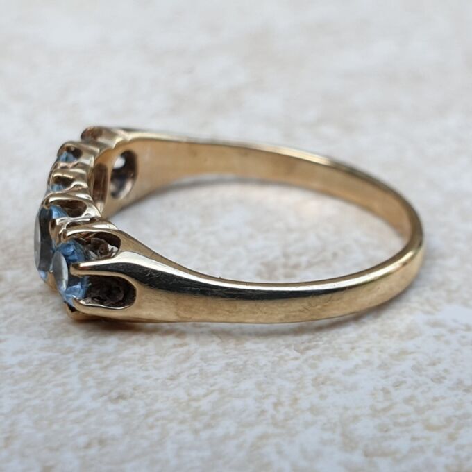 Five Stone Topaz Ring in 9ct Gold, a UK K or a US 5 1/2