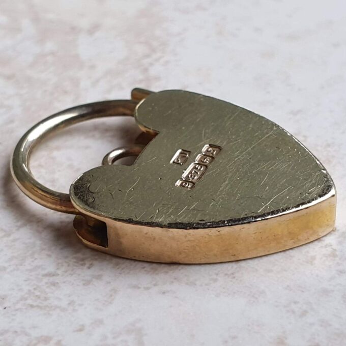 Engraved Heart Padlock in 9ct Gold