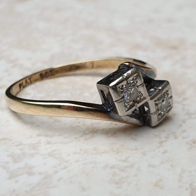Art Deco Diamond Ring in 9ct Gold and Platinum, a UK N 1/2 or a US 7 1/4.
