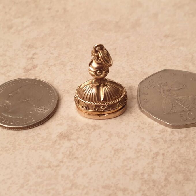 Unusual Opening Frame  Locket Fob Pendant in 9ct Gold