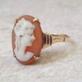 Vintage Cameo ring in 9ct Gold, a UK I 1/2 or a US 4 3/4