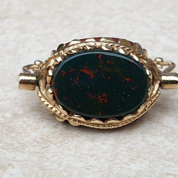 Carnelian, Bloodstone and Onyx Spinner Fob Pendant in 9ct Gold.