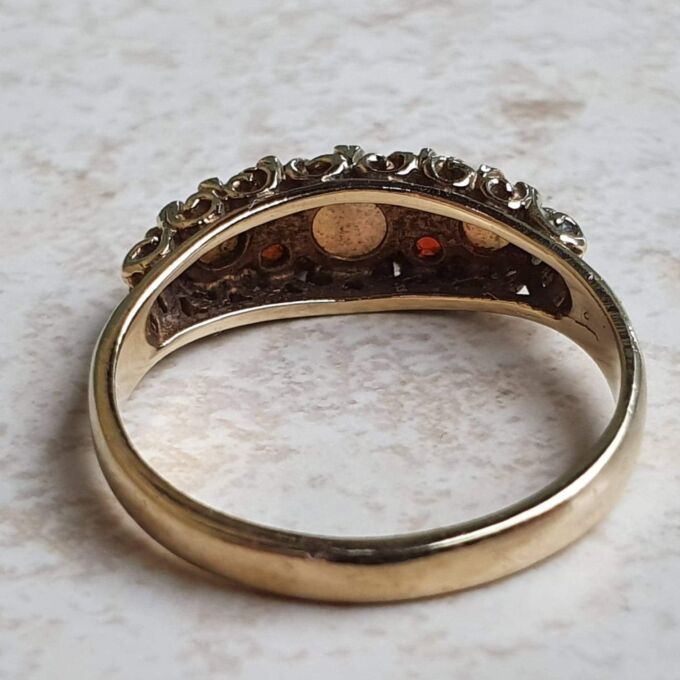 Opal and Garnet Ring in 9ct Gold, a UK N or a US 7