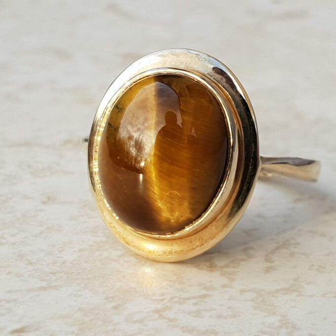 Striking Tigers Eye Frame Ring in 9ct Gold, a UK N 1/2 or a US 7.