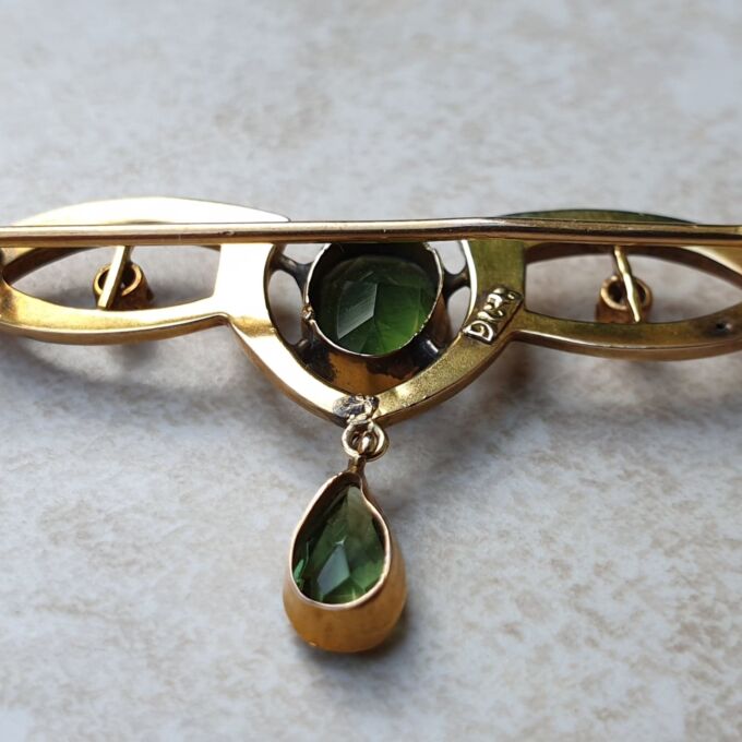 Art Nouveau Paste Brooch in 9ct Gold