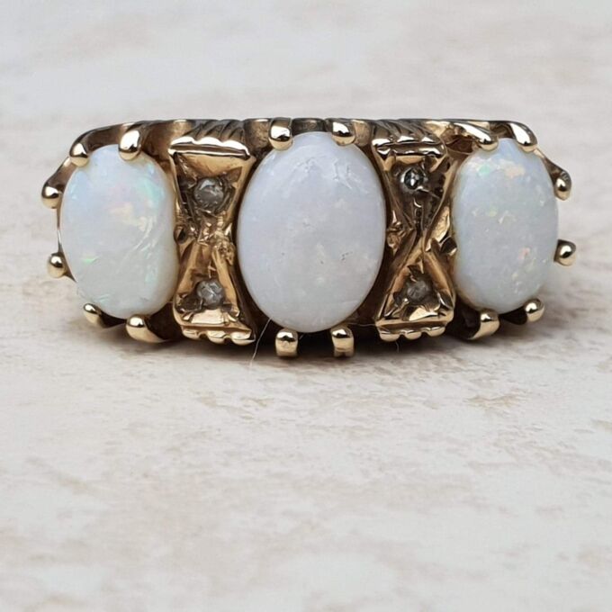 Chunky Three Stone Opal Ring in 9ct Gold, a UK M 1/2 or a US 6 3/4.