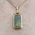 Substantial Double Sided Agate Pendant in 9ct Gold